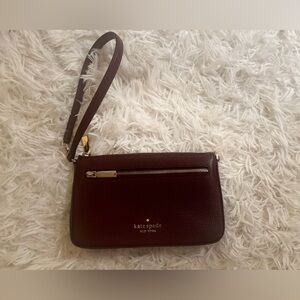 Kate Spade Leila Pebbled Leather Convertable Wristlet in Cherrywood NWOT